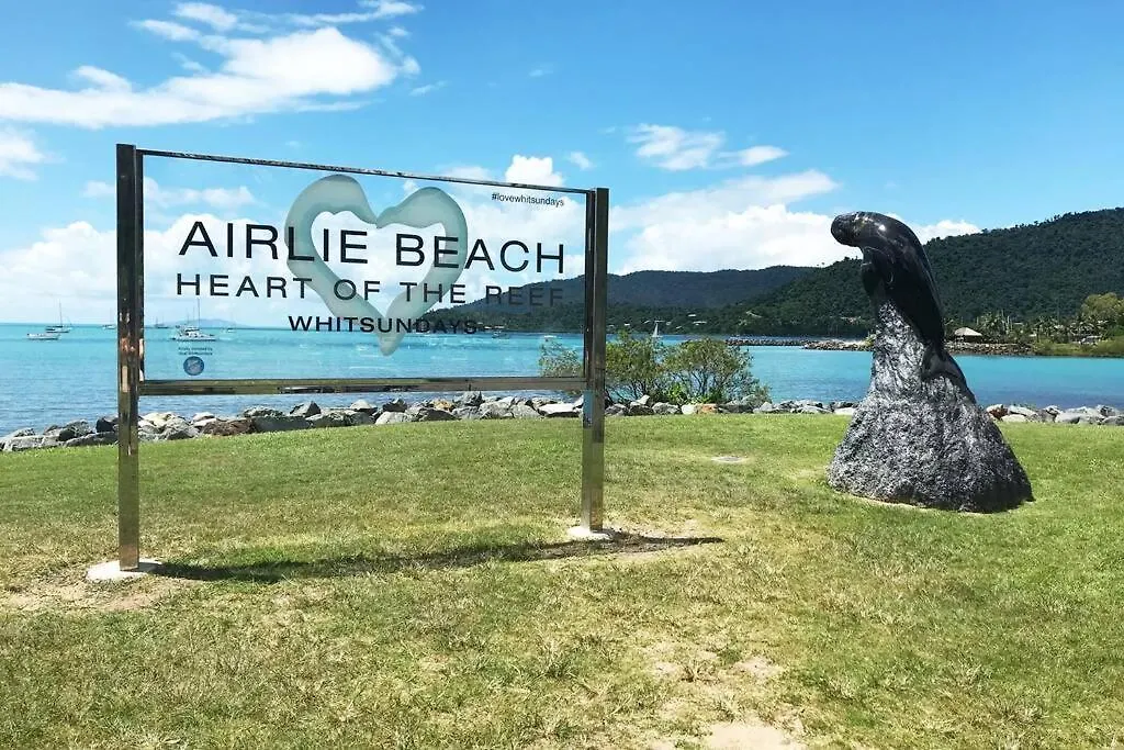 Vakantiehuis Lily Lamond, 2 - 4 Guests, Outdoor Hammock, 5 Min Walk To The Ocean, In Airlie Beach
