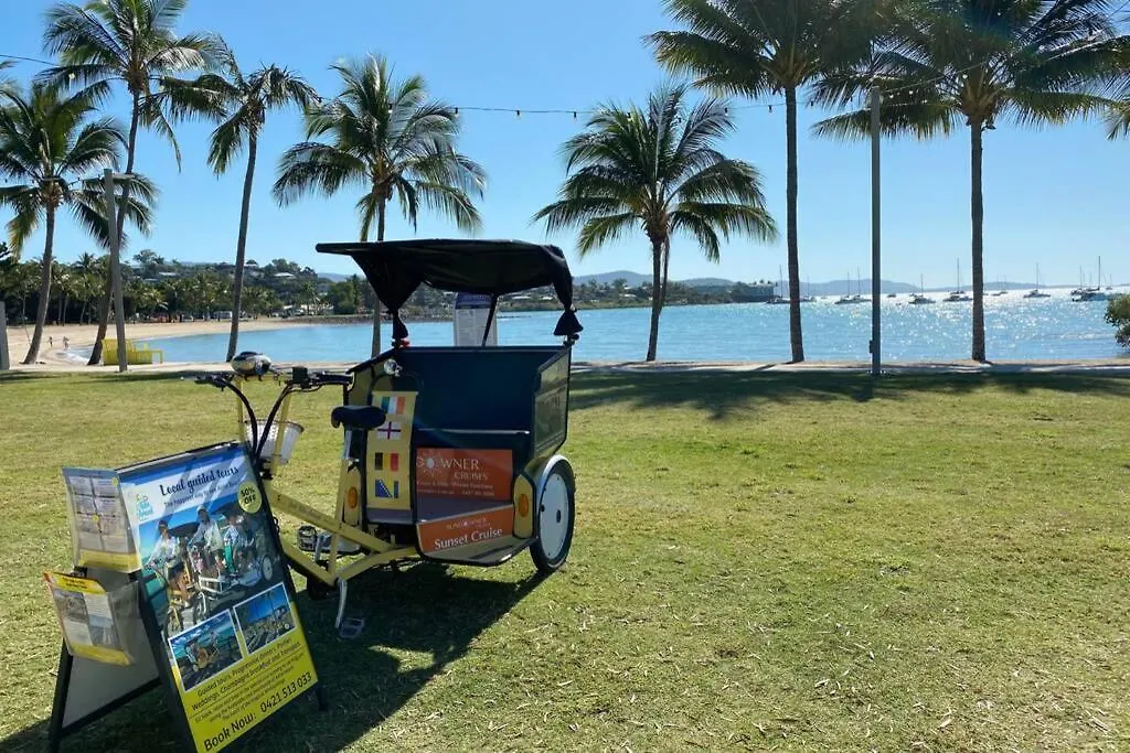 Lily Lamond, 2 - 4 Guests, Outdoor Hammock, 5 Min Walk To The Ocean, In Airlie Beach