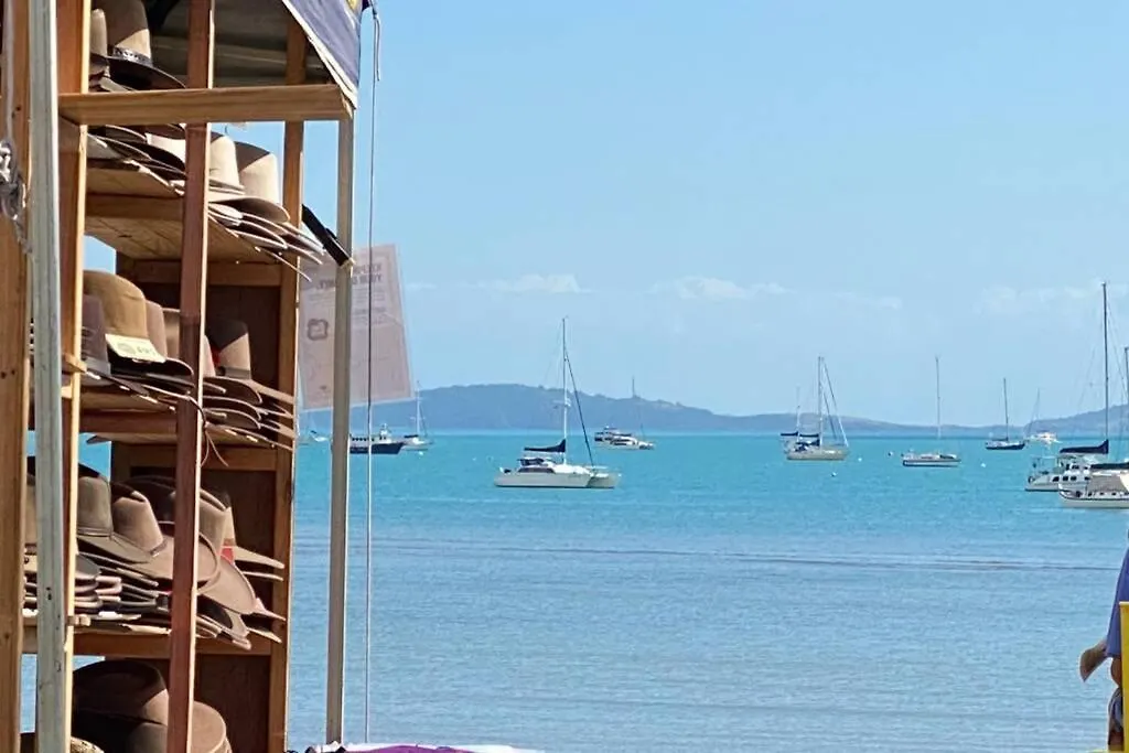 Vakantiehuis Lily Lamond, 2 - 4 Guests, Outdoor Hammock, 5 Min Walk To The Ocean, In Airlie Beach